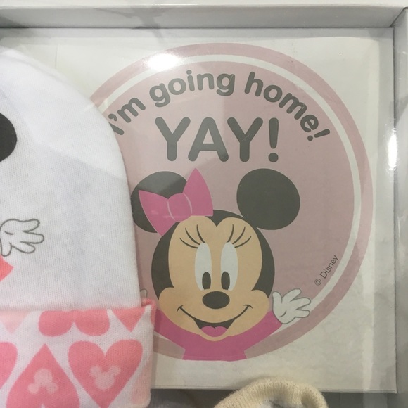 Disney Minnie Mouse 4 piece Set Take Me Home Set - Picture 3 of 8